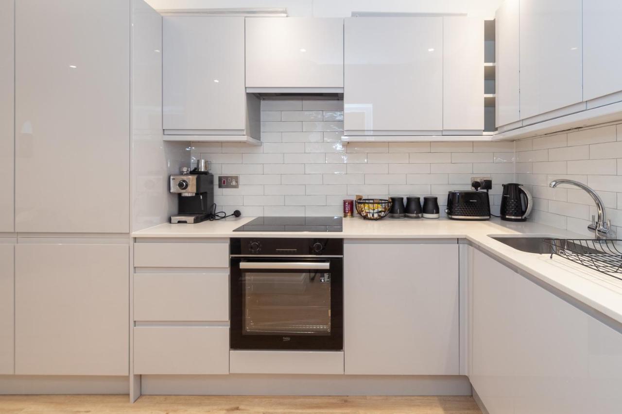 Kensington Luxury Flat With Patio Apartament