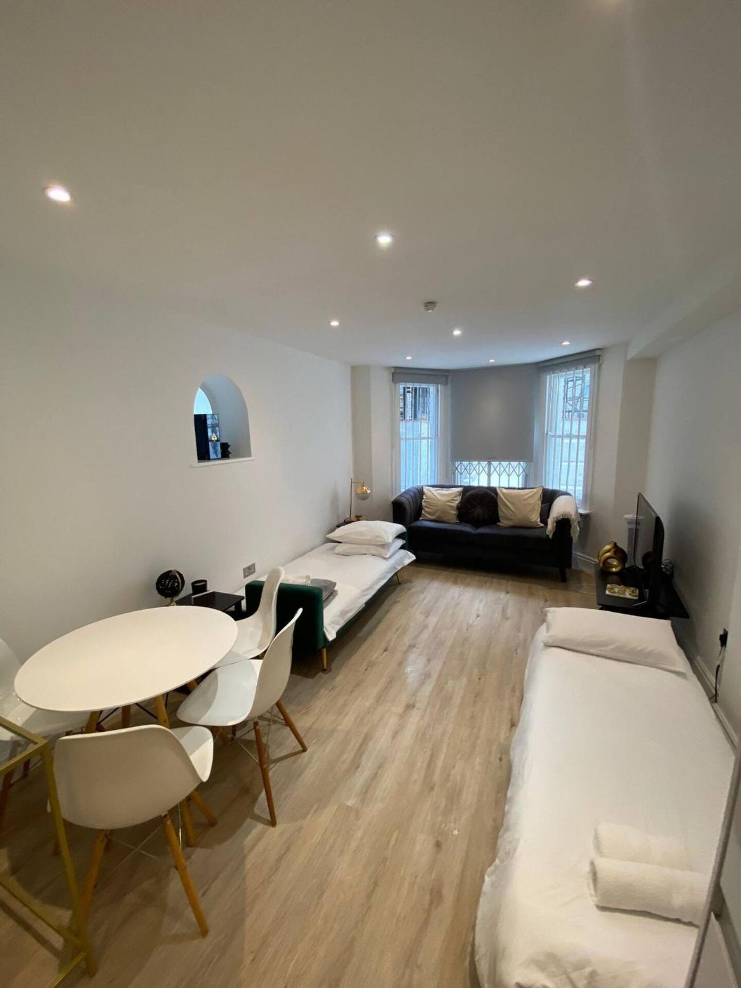 Kensington Luxury Flat With Patio Apartament